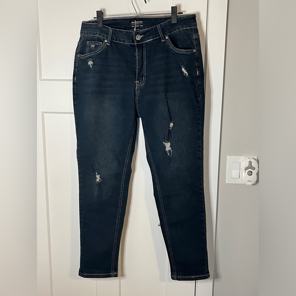 BoomChic size 14 stretchy denim jeans